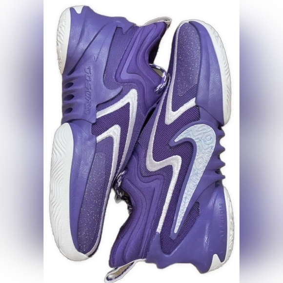 Nike Air Cosmic Unity 2 TB PROMO Court Purple Men's 13 DX6649-500 - Picture 4 of 6
